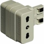 ADATTAT.PRESA 2SP X TICINO MAGIC TT